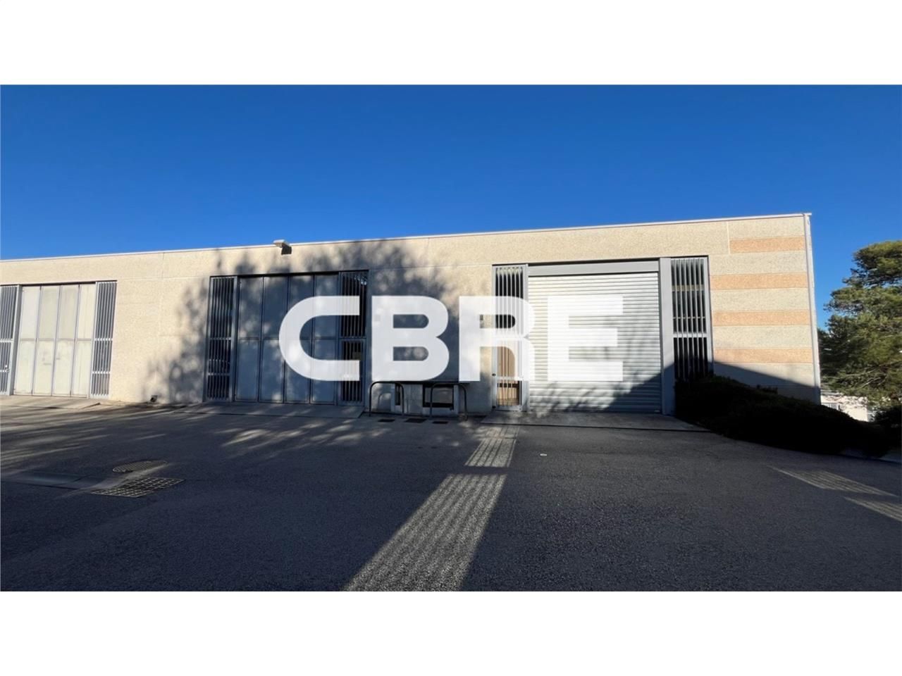 ANTIBES 06600 - ZI DES 3 MOULINS - CBRE vous prop