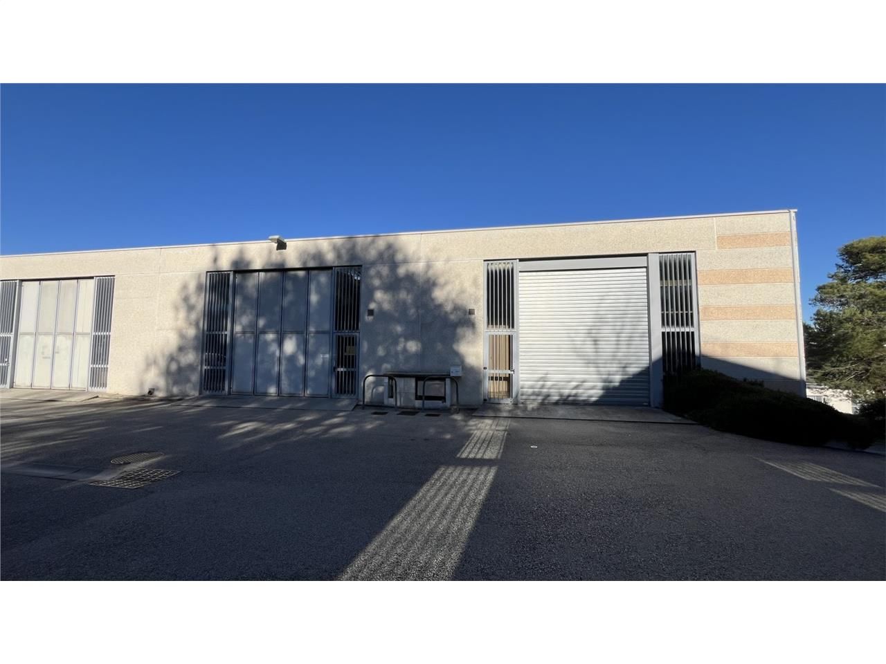 ANTIBES 06600 - ZI DES 3 MOULINS - CBRE vous prop