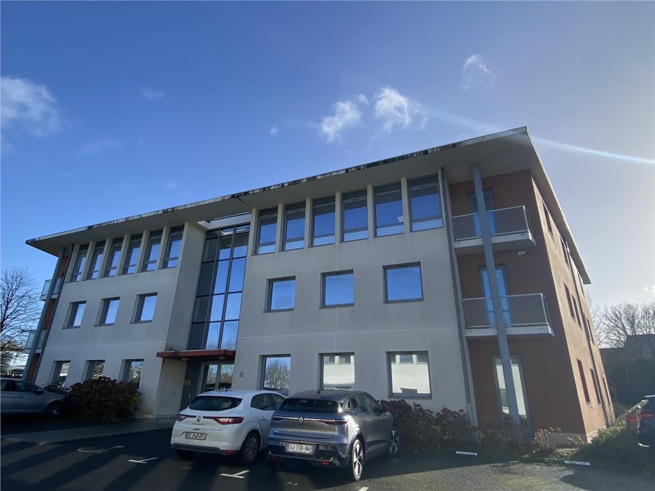 Situé à Pacé bénéficiant d'un accès immédiat à l'