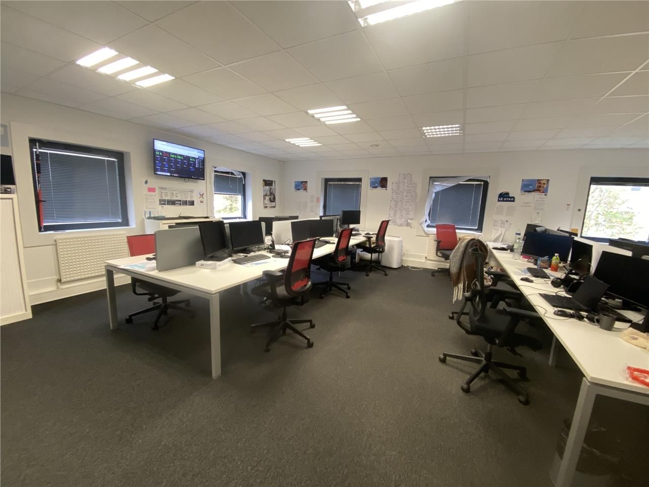 Idéalement situé au pied du métro, bénéficiant d'