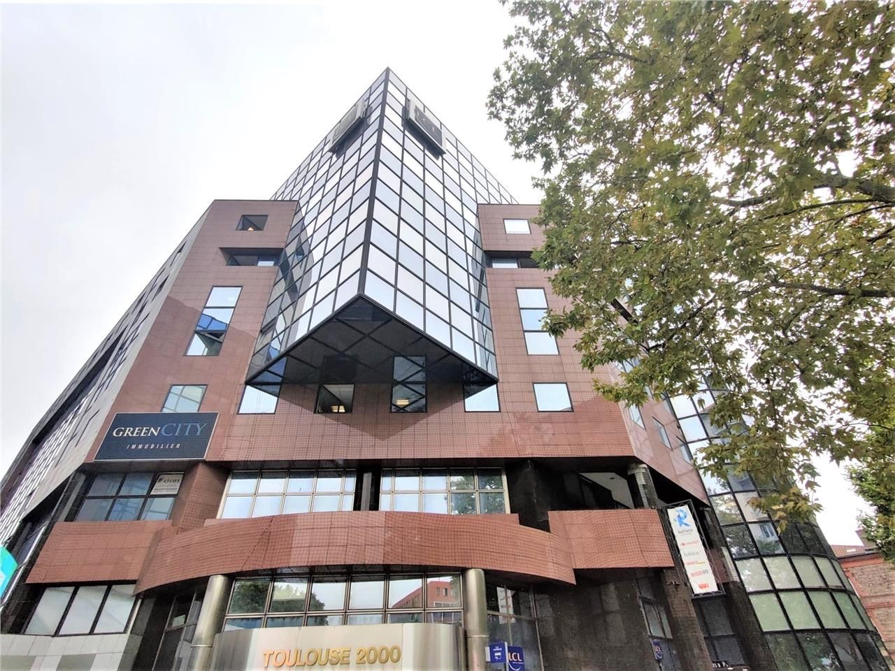 Bureaux à louer à TOULOUSE  dans un immeuble béné