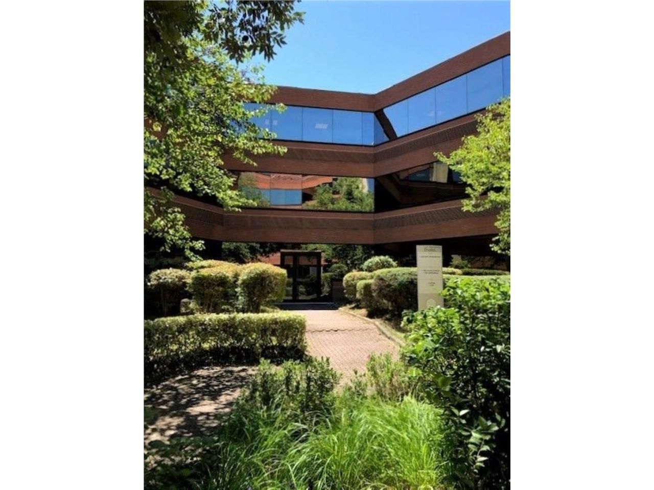 Bureaux à louer dans un programme tertiaire emblé