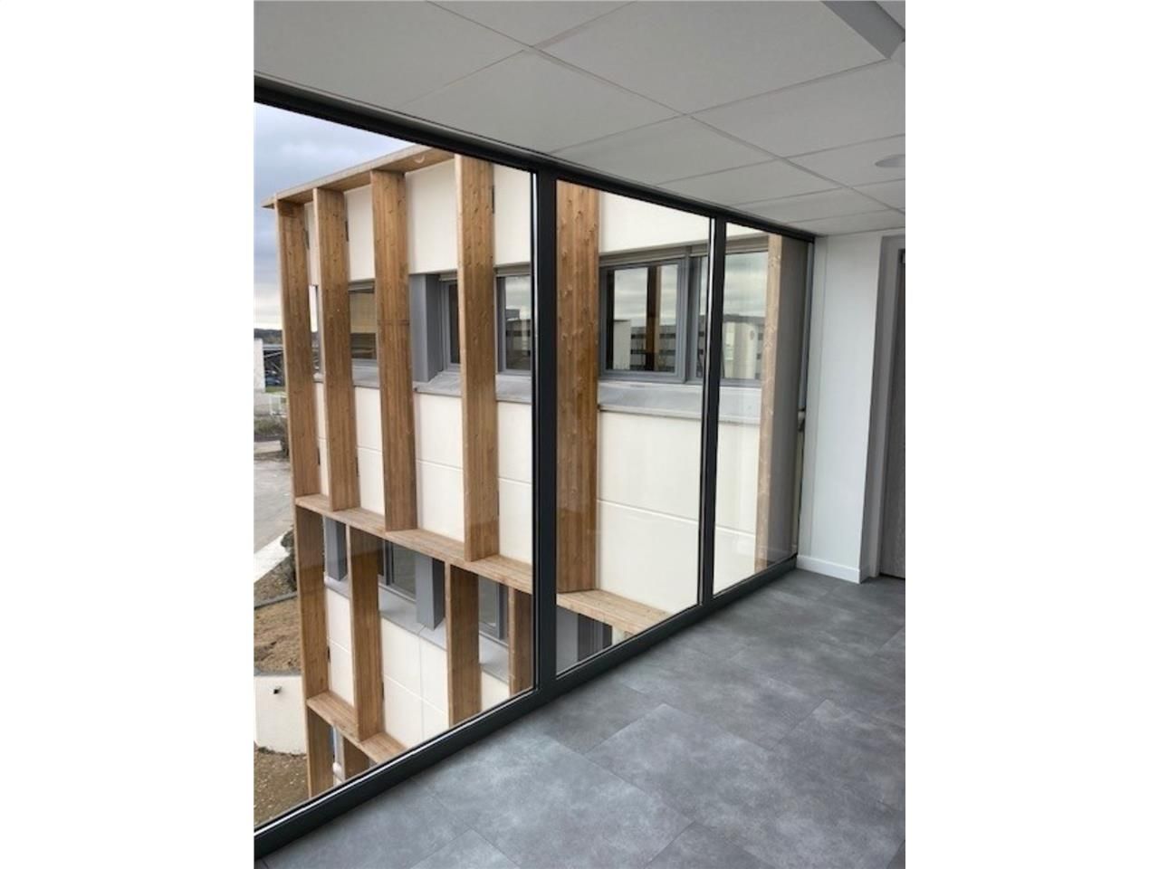 Immeuble indépendant à vendre ou à louer, au coeu