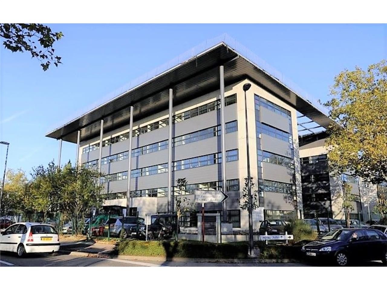 Bureaux à louer à BLAGNAC, à 100 mètres de la sta