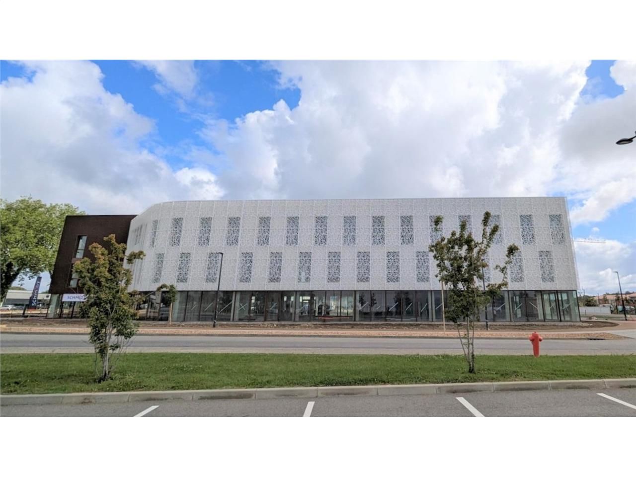 À Vendre ou à Louer à MURET, à 20 km au Sud de TO