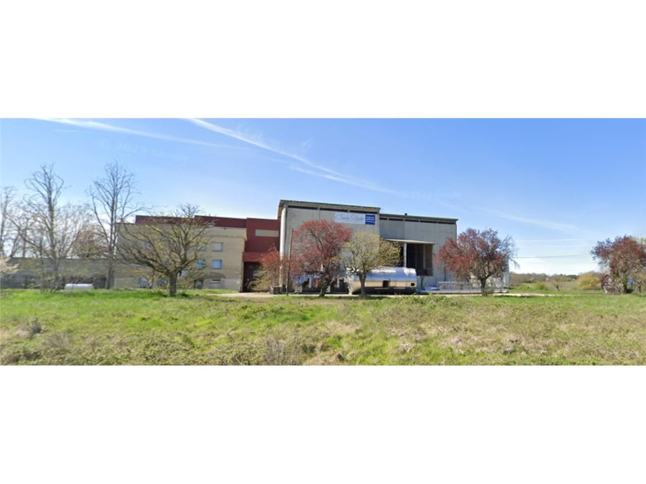 Entrepôt avec bureaux à vendre à CAMPSAS , au Sud