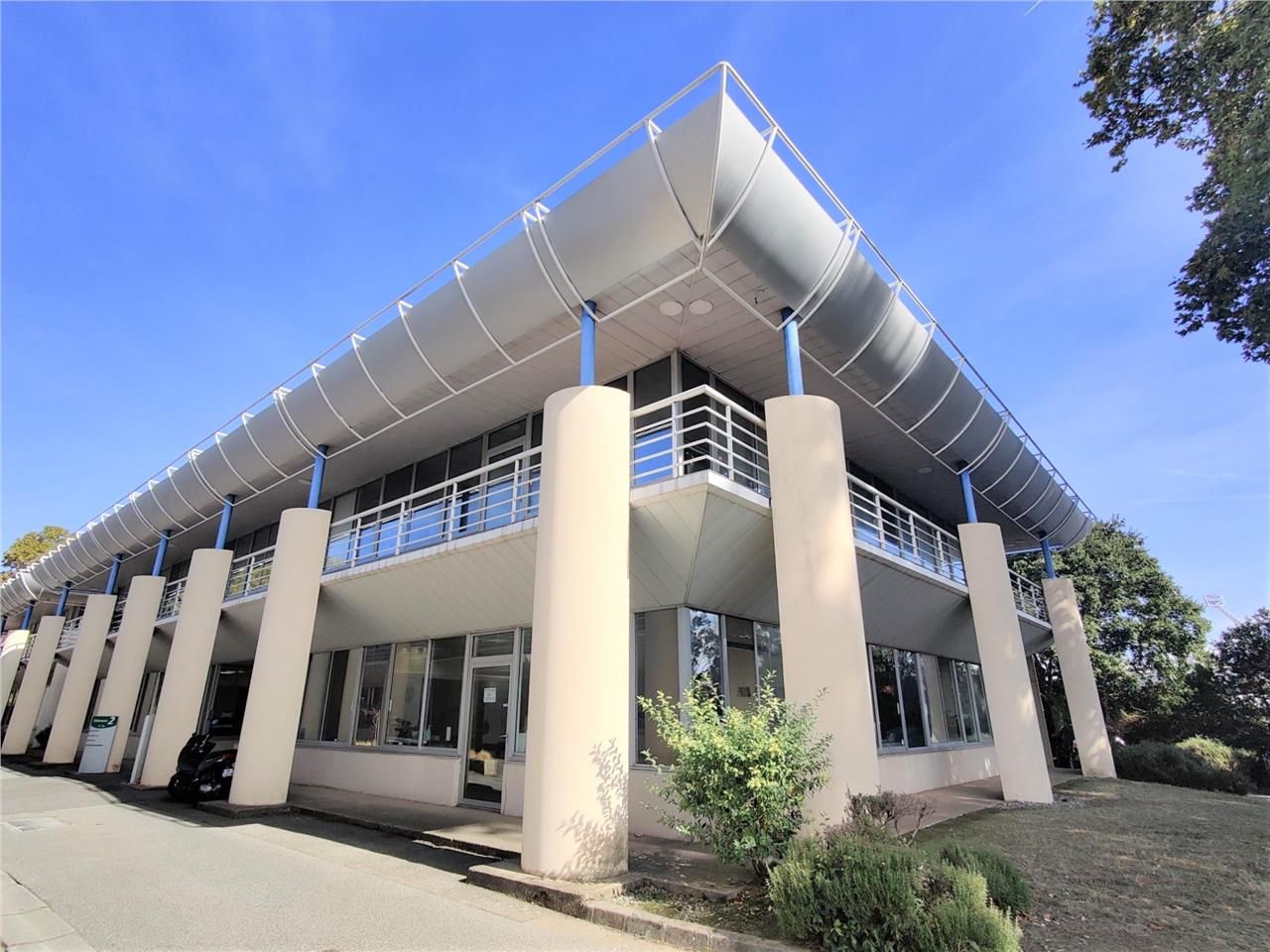 Bureaux à louer à TOULOUSE, dans un ensemble arbo