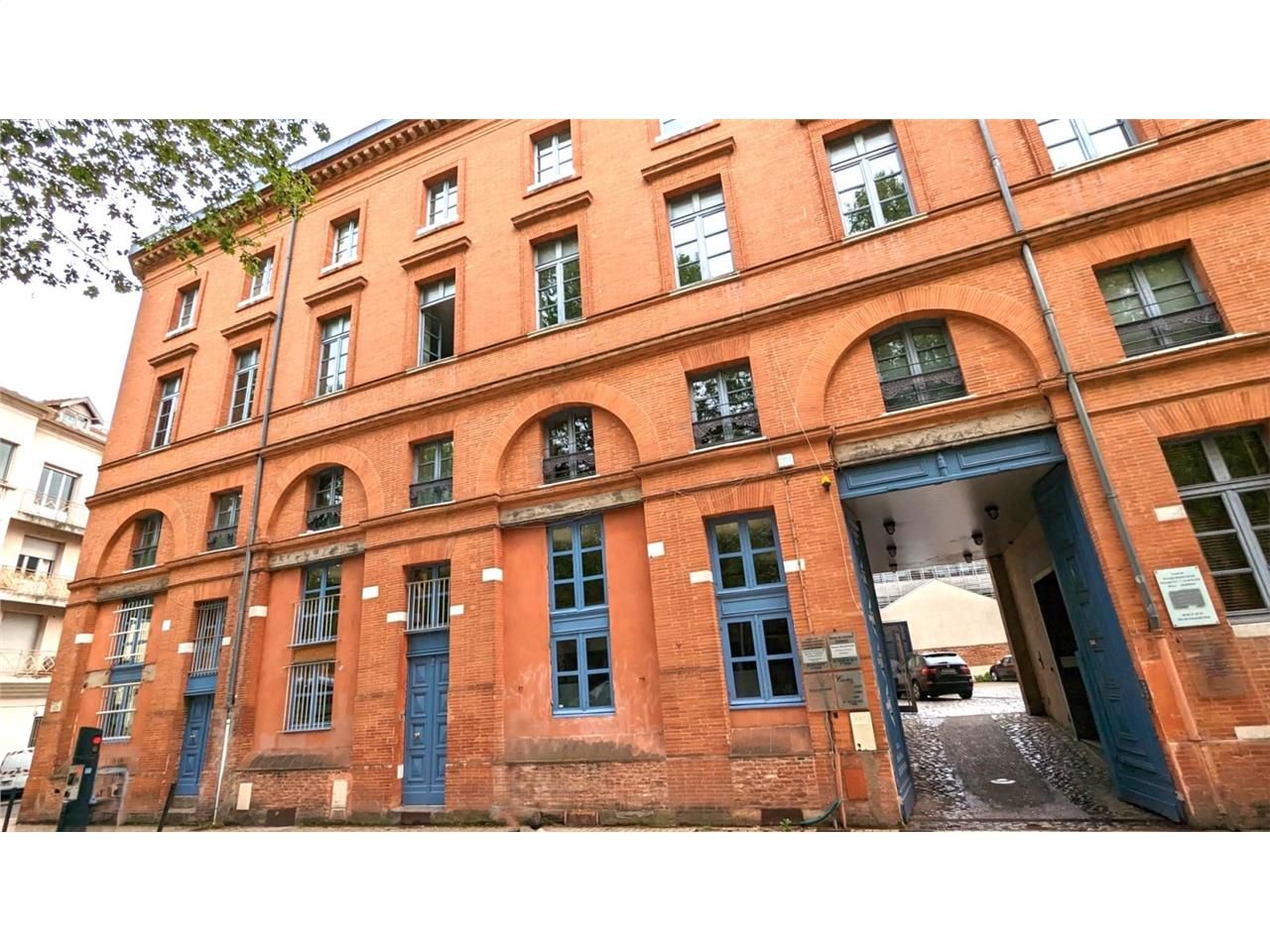 Bureaux à louer à TOULOUSE, au coeur du quartier 