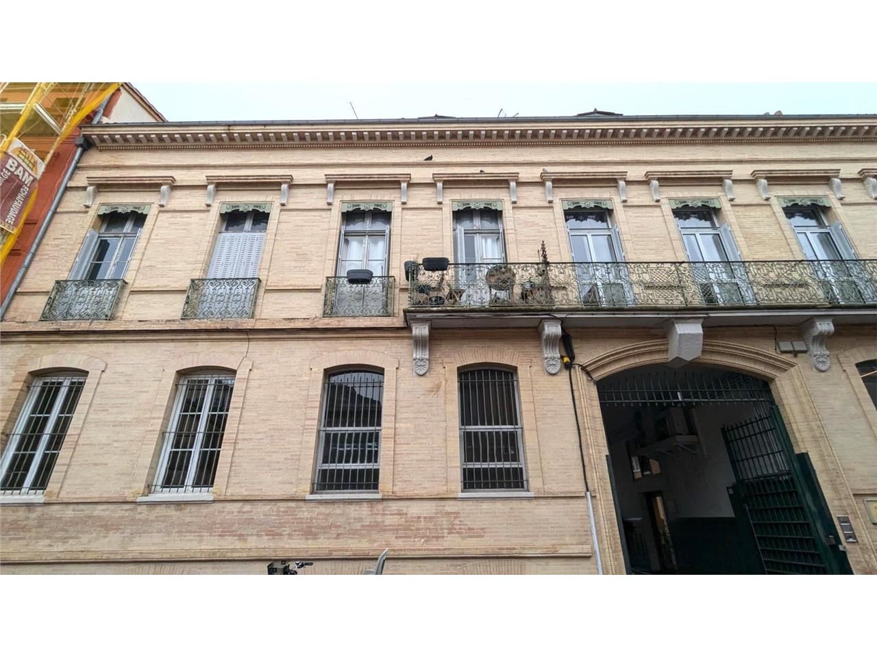 Bureaux à vendre ou à louer à TOULOUSE , en hyper