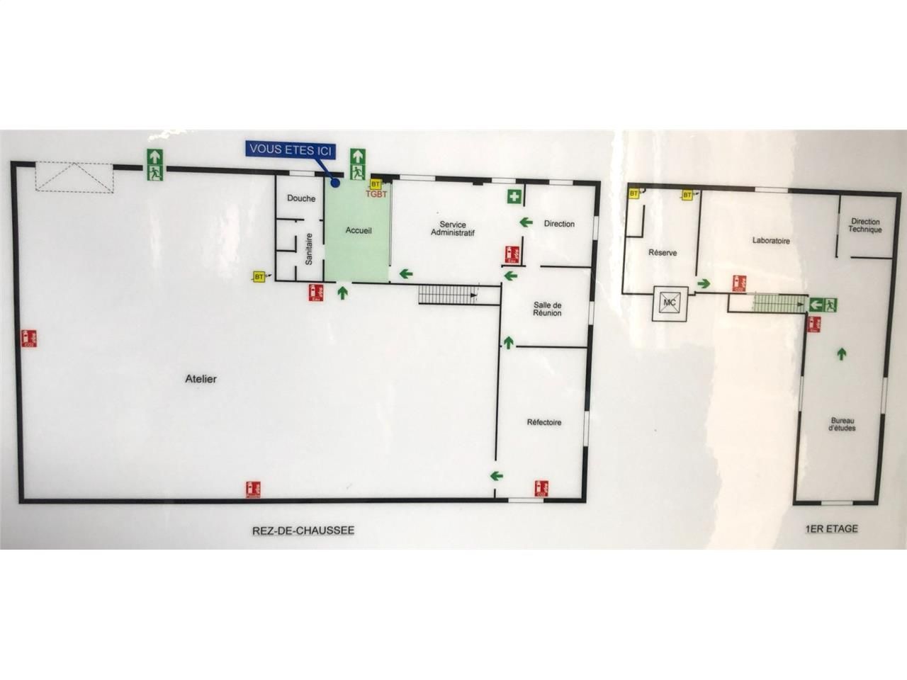 Location entrepots 650 m² non divisibles