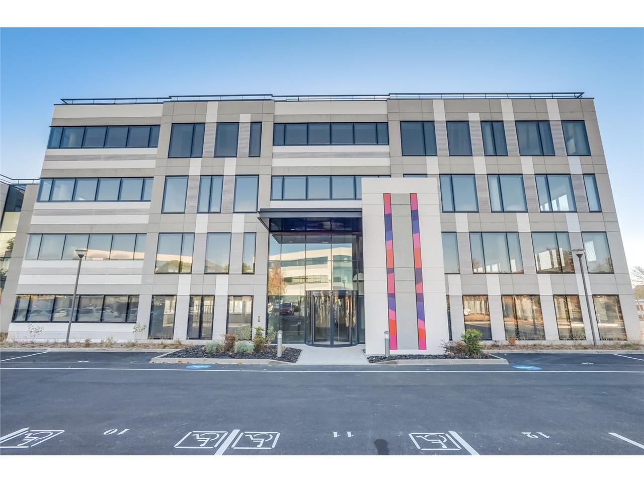 Bureaux à louer, à TOULOUSE Parc de la Plaine, en