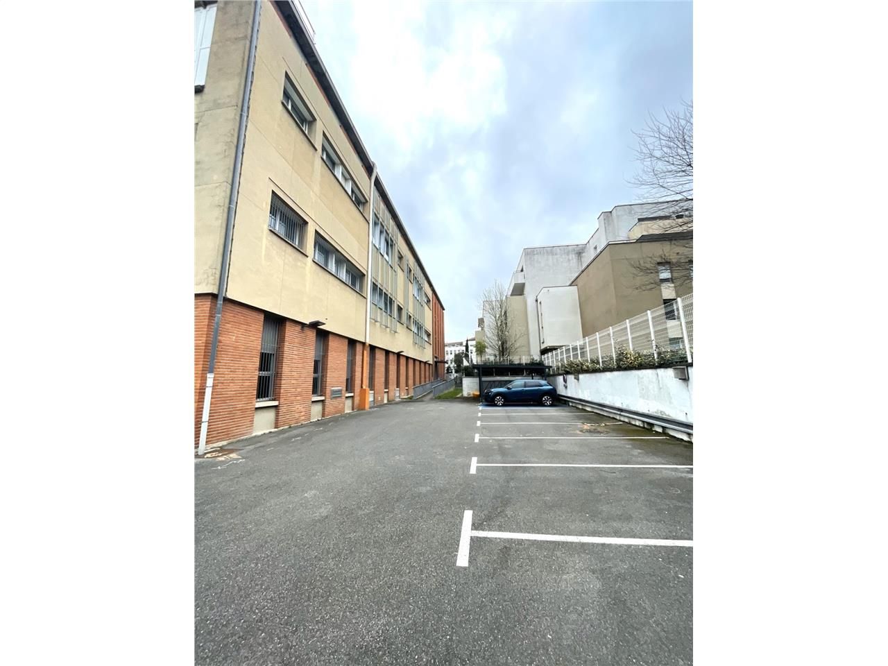 Bureaux à vendre, dans un immeuble emblématique d