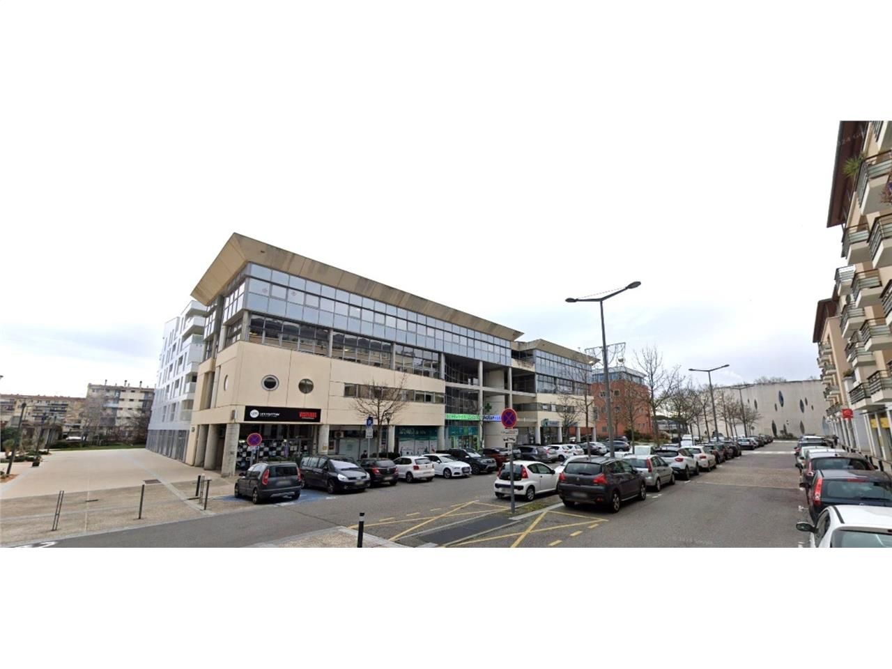 À vendre, surface de bureaux au centre-ville de C