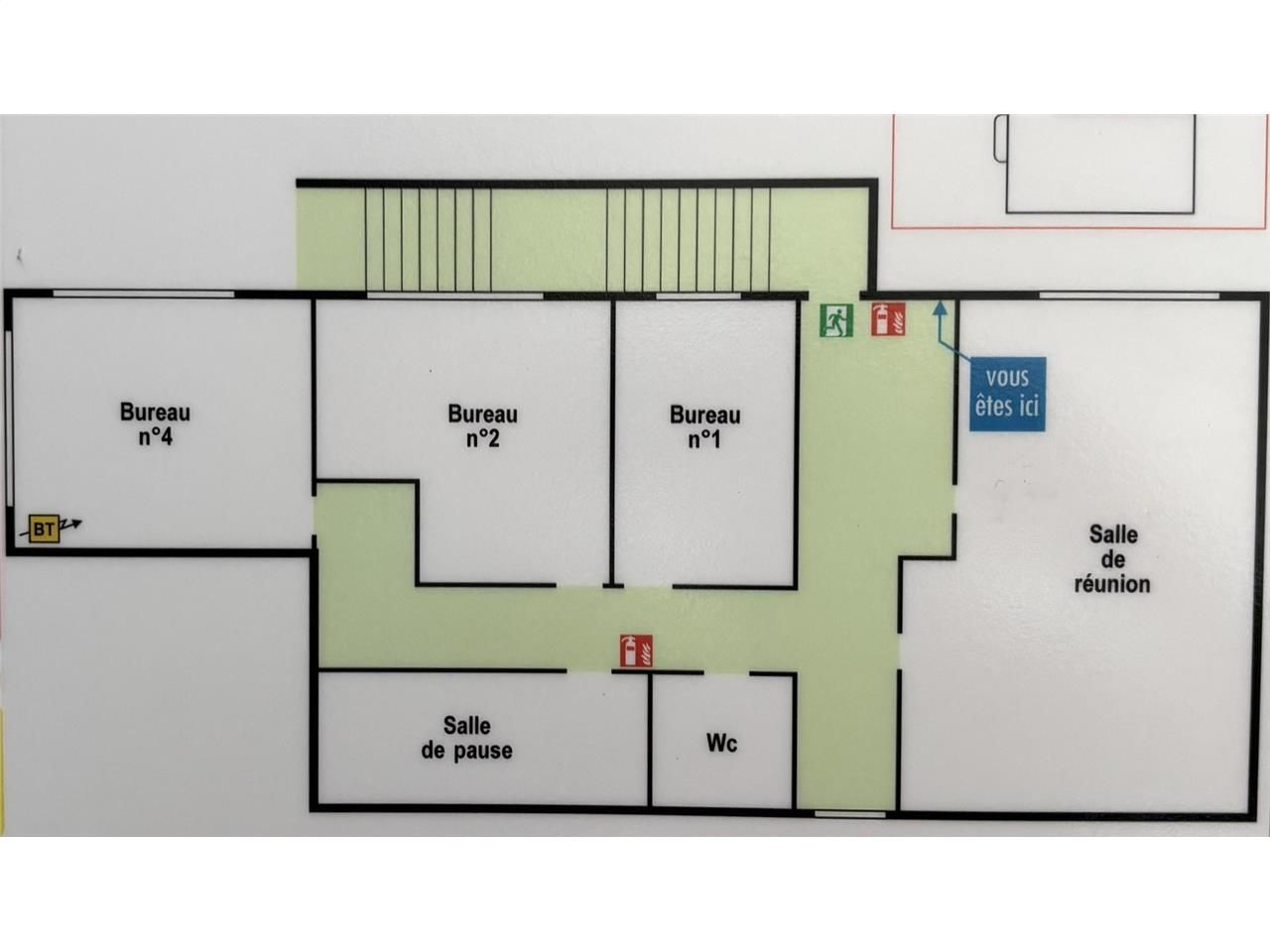 Location entrepots 625 m² non divisibles