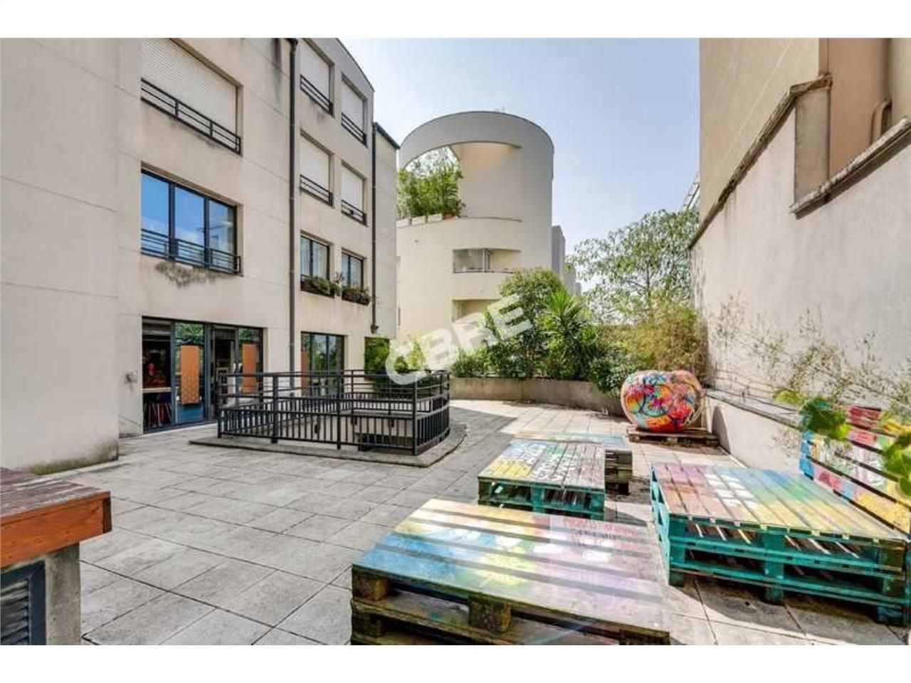 CBRE numéro 1 mondial en immobilier d'entreprise