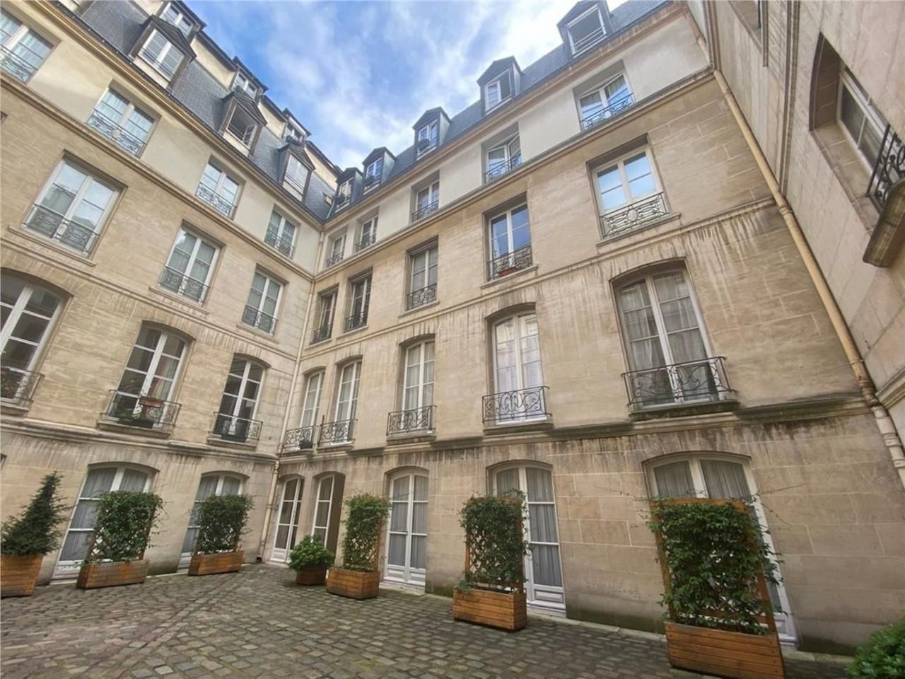 CBRE numéro 1 mondial en immobilier d'entreprise 