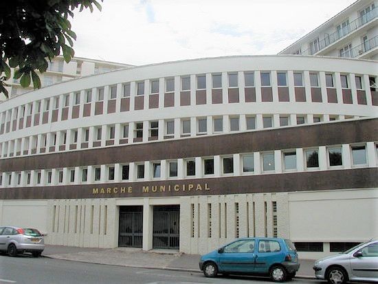 Idéalement situé, CBRE vous propose un espace de 