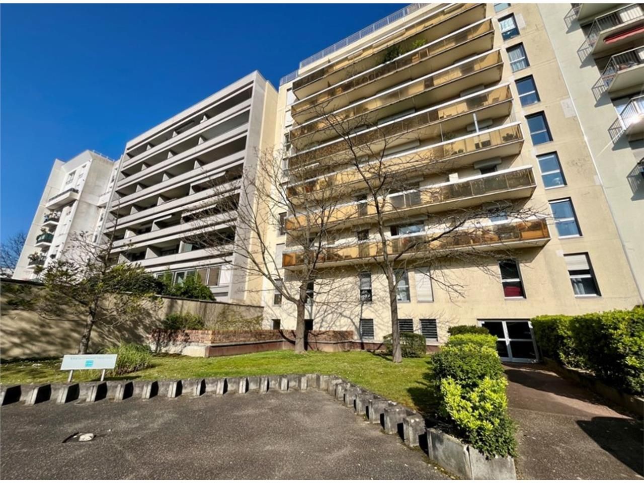 CBRE numéro 1 mondial en immobilier d'entreprise 