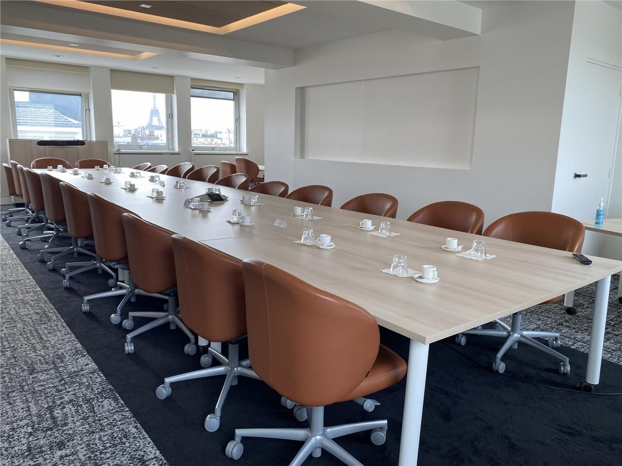 BUREAUX A VENDRE A PARIS DANS LE 8E ARRONDISSEMEN