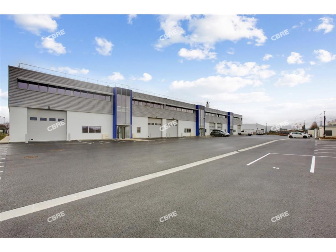 CBRE vous propose à louer un entrepôt/local d'act