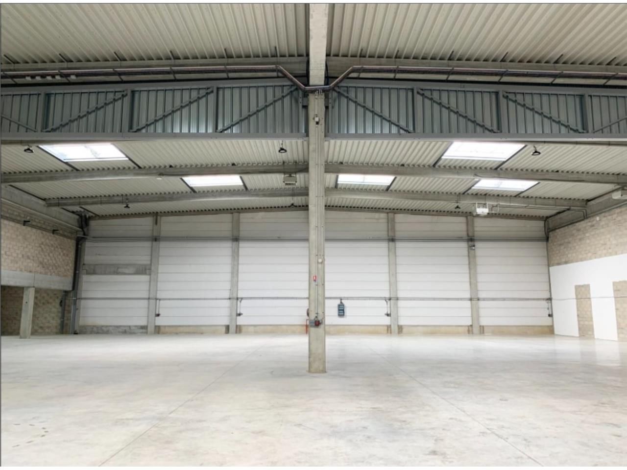 EXCLUSIVITE - CBRE vous propose à louer un entrep