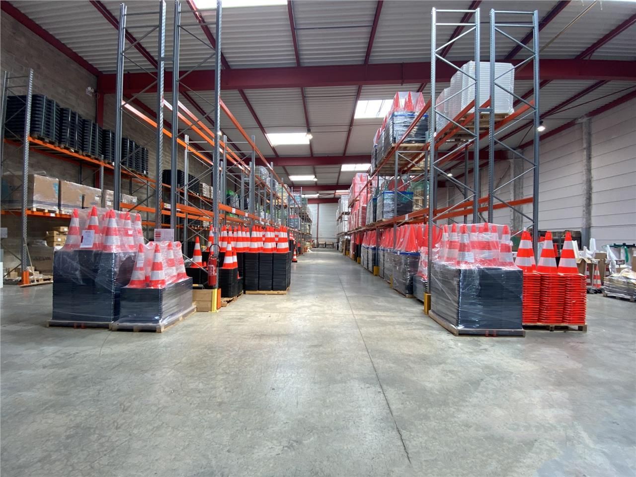 CBRE vous propose à la location, un entrepôt/loca