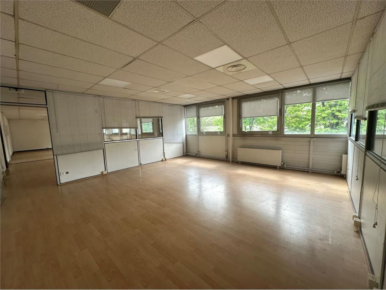 CBRE vous propose à louer un entrepôt/local d'act