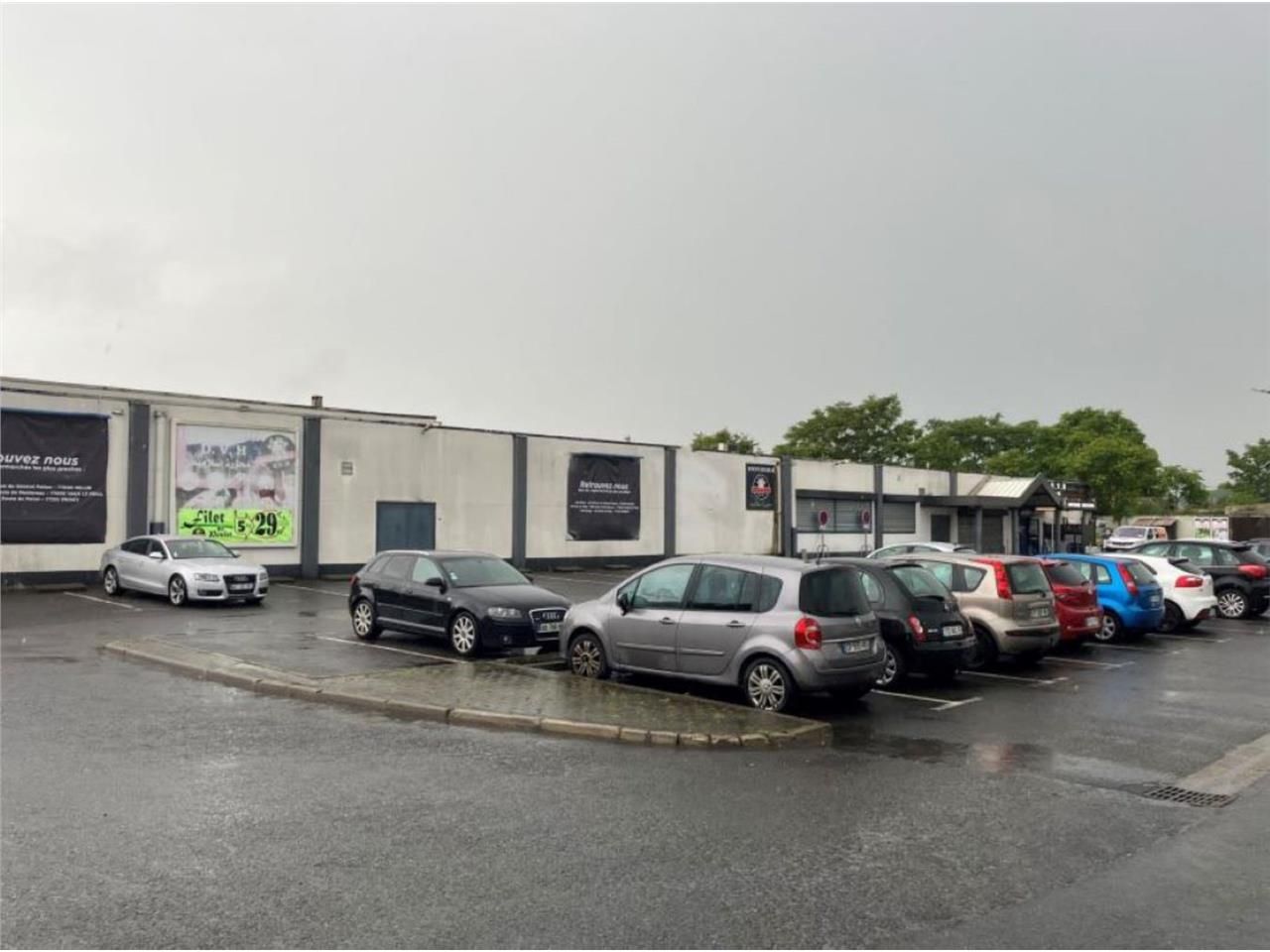 CBRE vous propose à louer un local commercial. Si