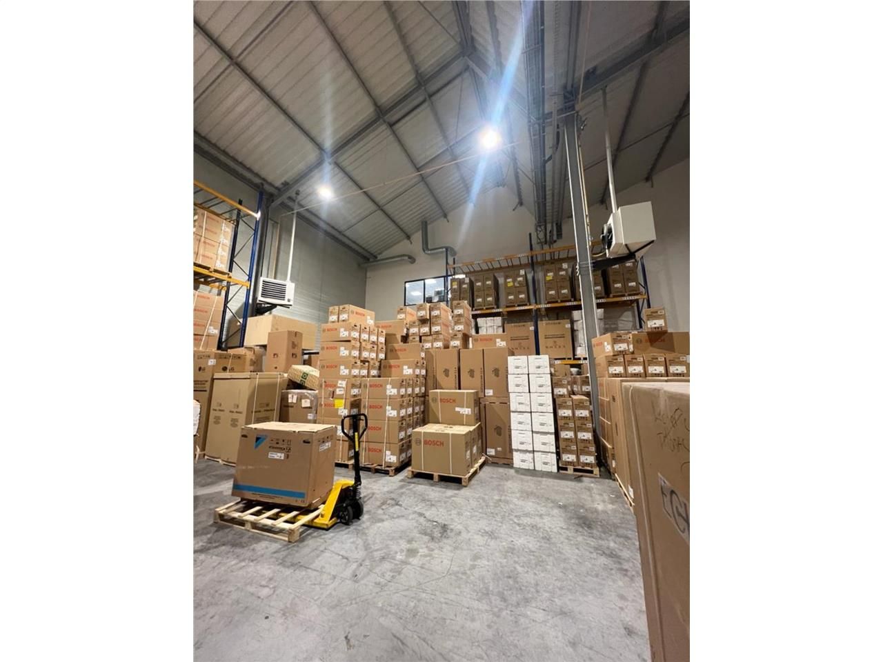 Rare sur le secteur ! CBRE vous propose à vendre 