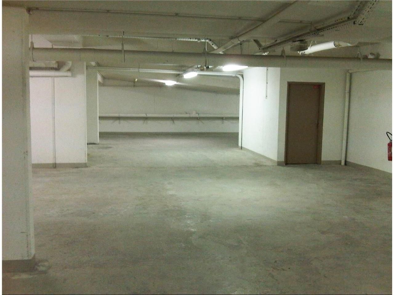 CBRE vous propose à louer, un entrepôt/local d'ac