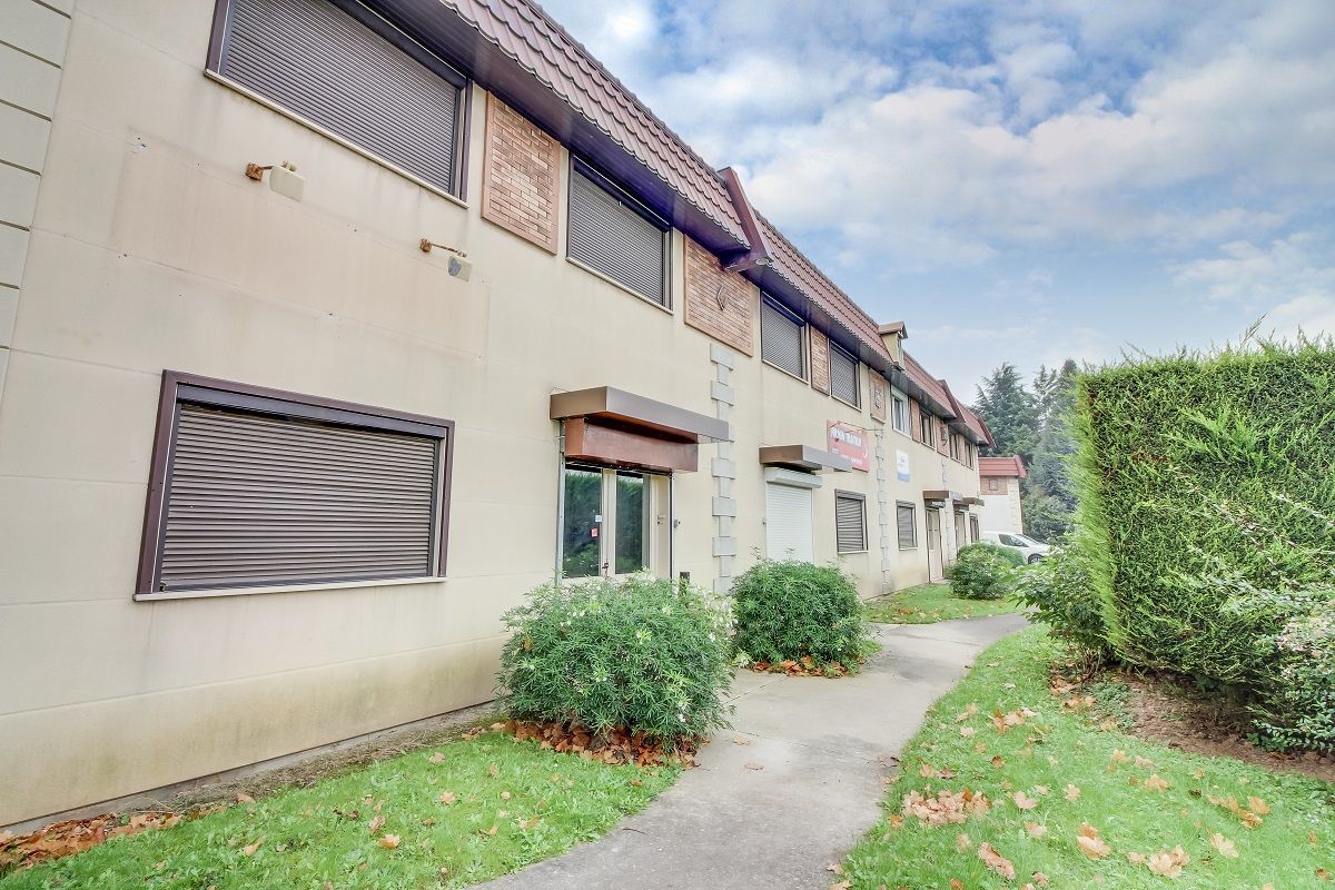 CBRE vous propose à louer un entrepôt/local d'act