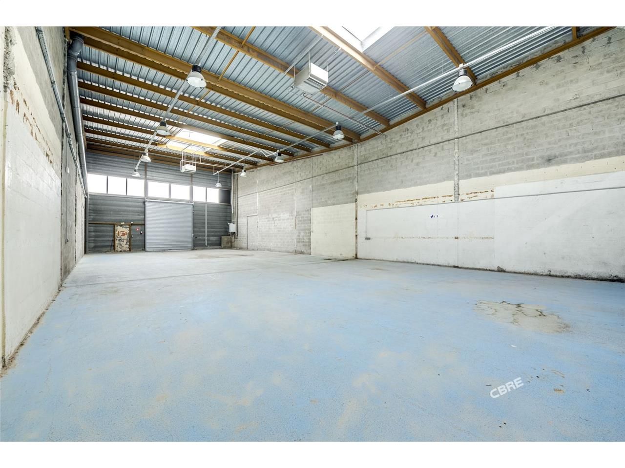 CBRE vous propose à louer, un entrepôt/local d'ac