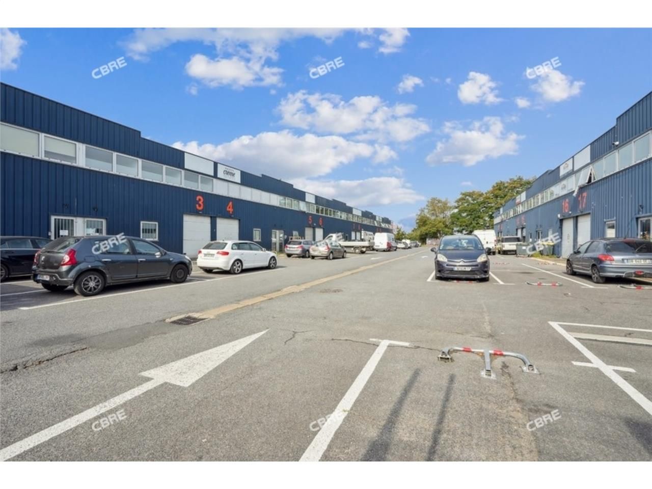CBRE vous propose à louer un entrepôt/local d'act