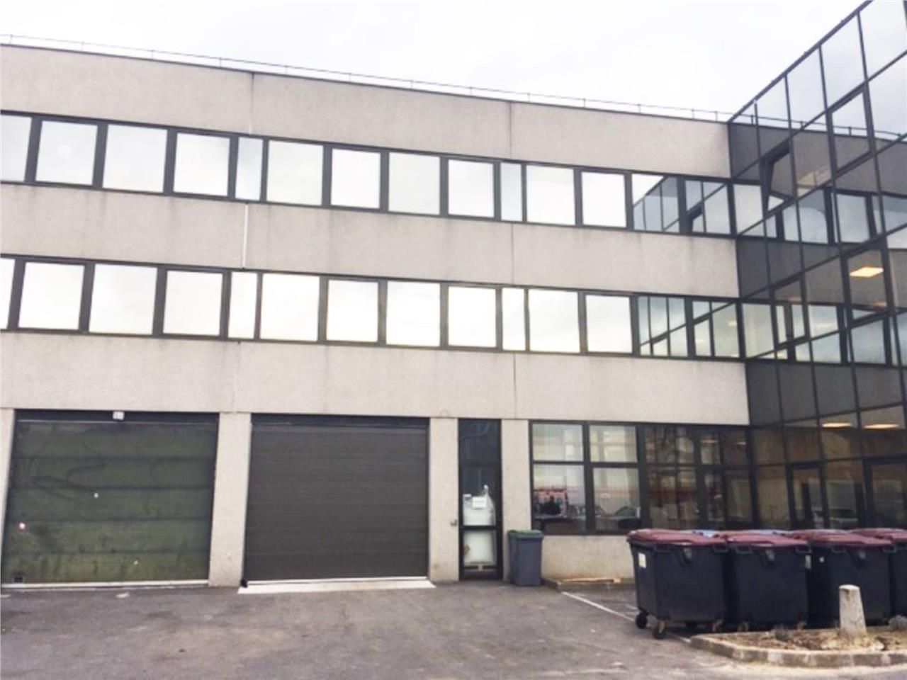 CBRE vous propose à louer, un entrepôt/local d'ac