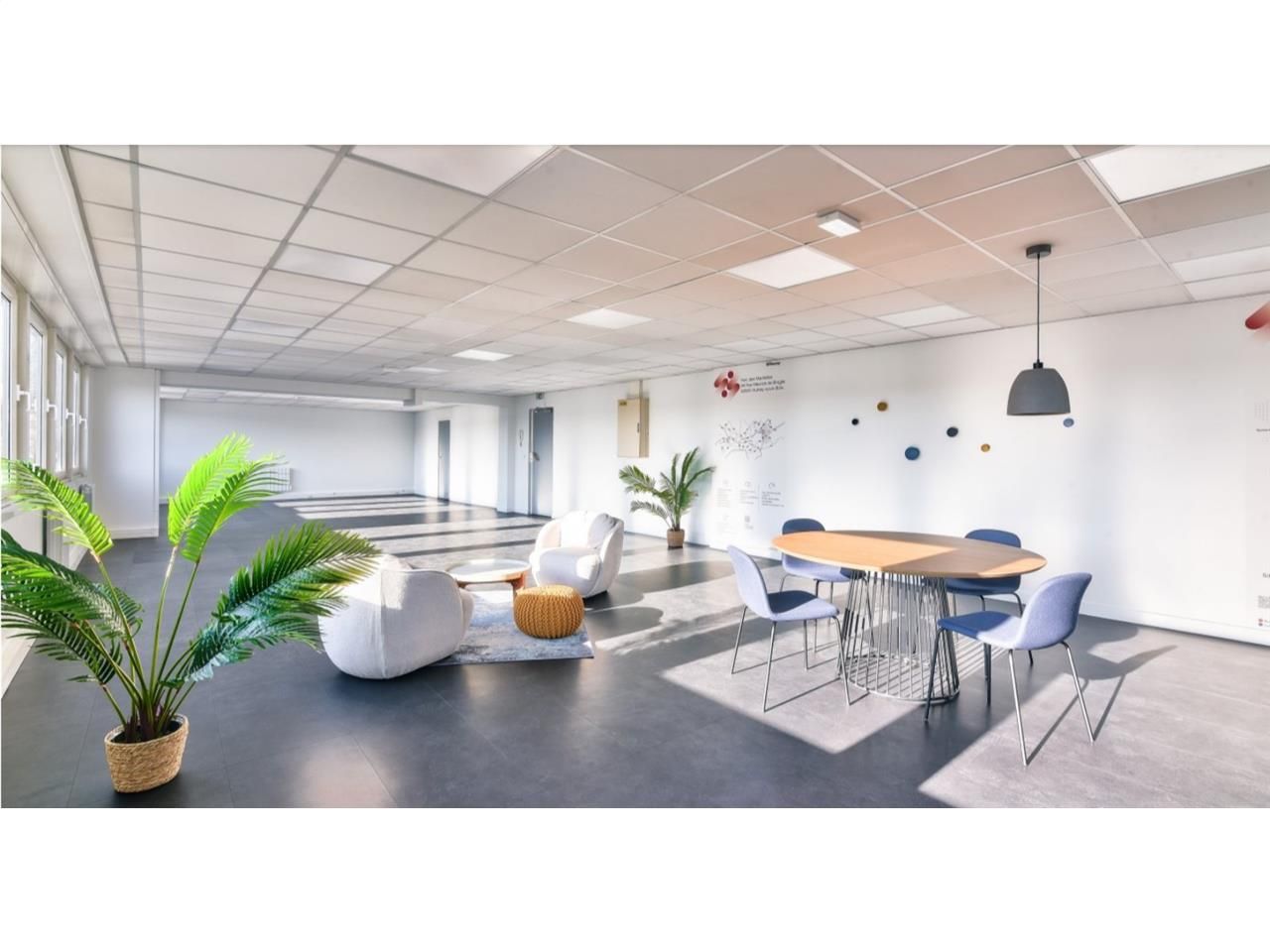 CBRE vous propose à louer, des locaux d'activités