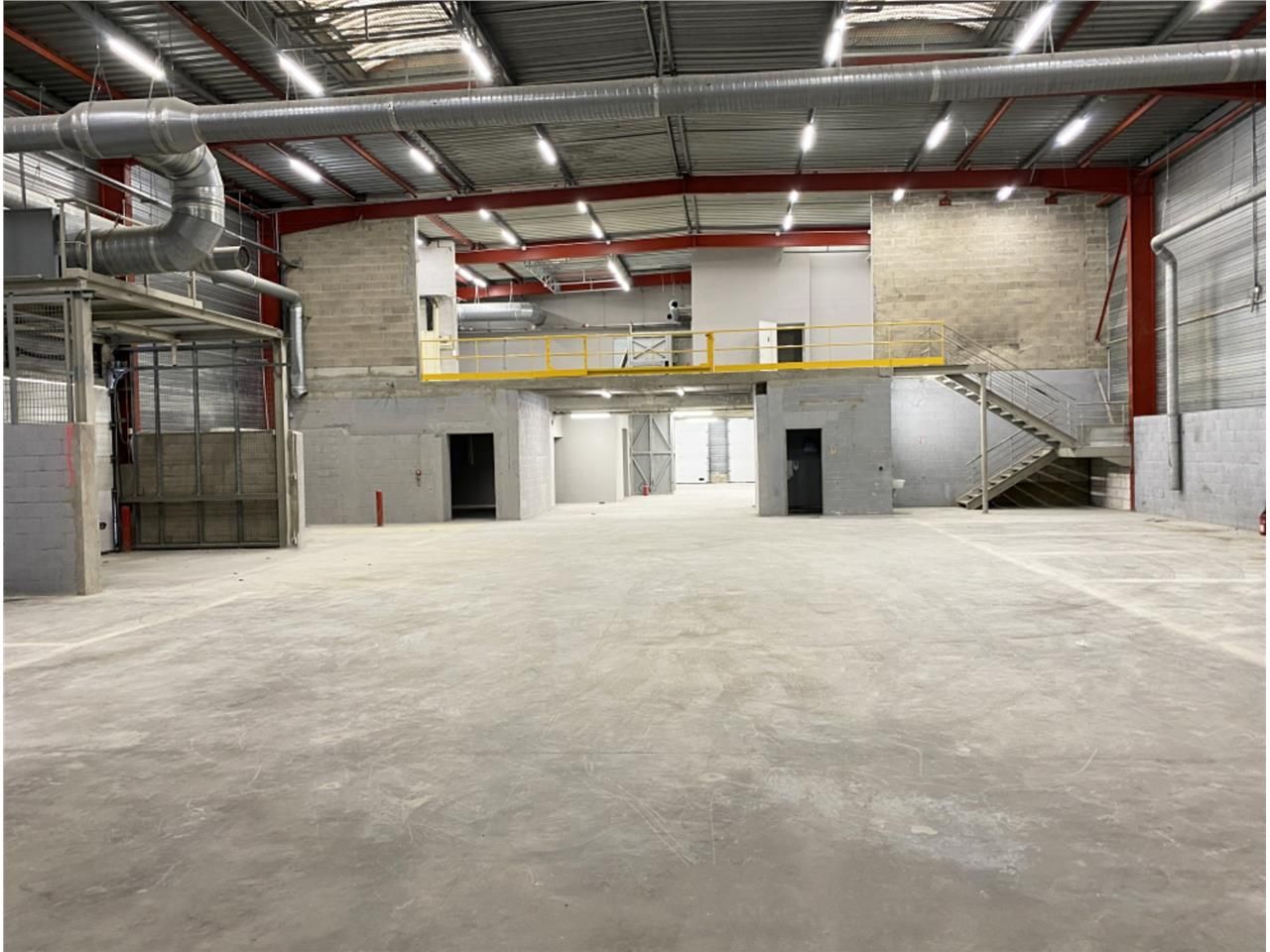 LOGISTIQUE URBAINE - CBRE vous propose à louer, u