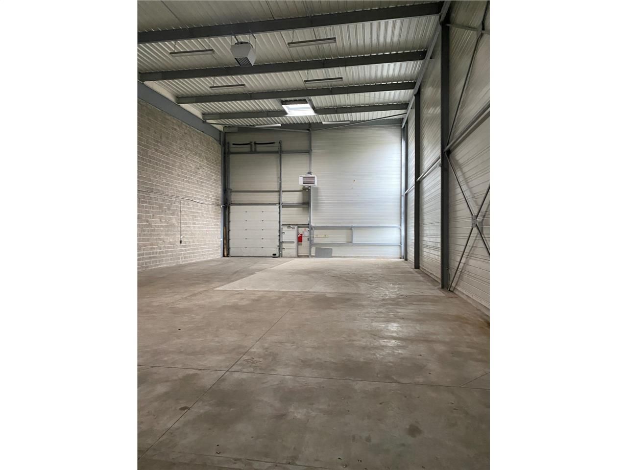 À LOUER - CBRE vous propose sur la commune de Sta