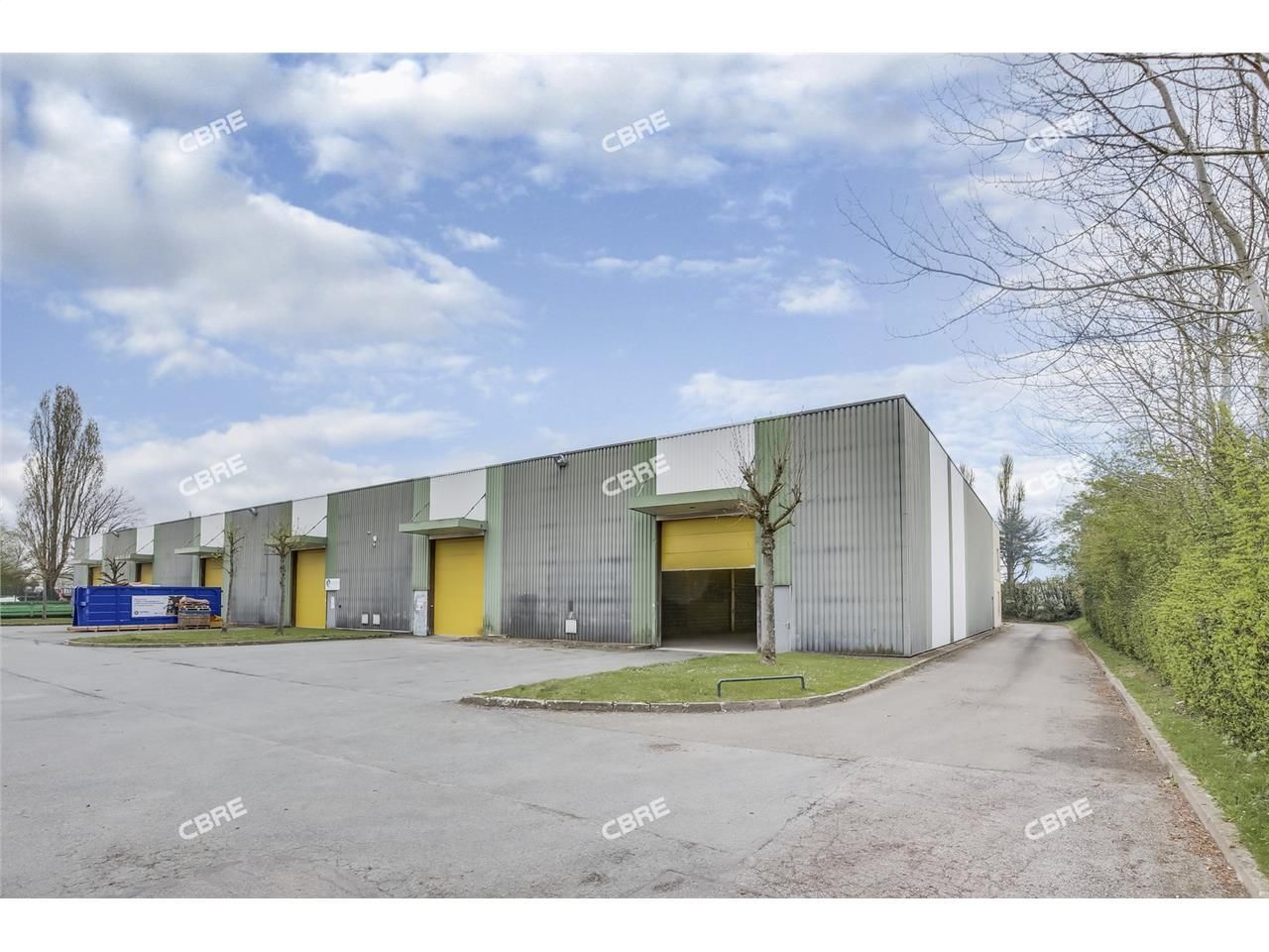 CBRE vous propose à louer, un entrepôt/local d'ac