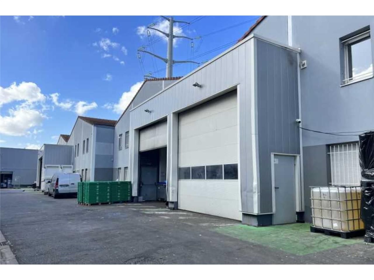 LOGISTIQUE URBAINE - Rare sur le secteur! CBRE vo