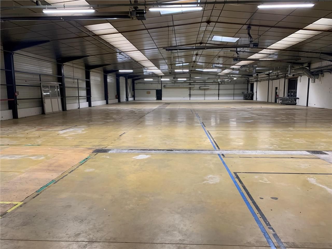 CBRE vous propose à vendre un entrepôt/local d'ac