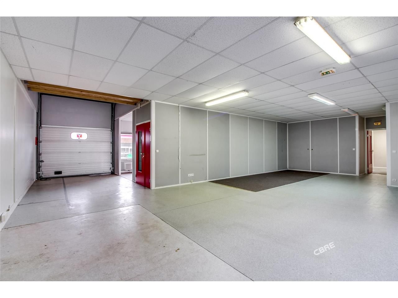 CBRE vous propose à louer, un entrepôt/local d'ac