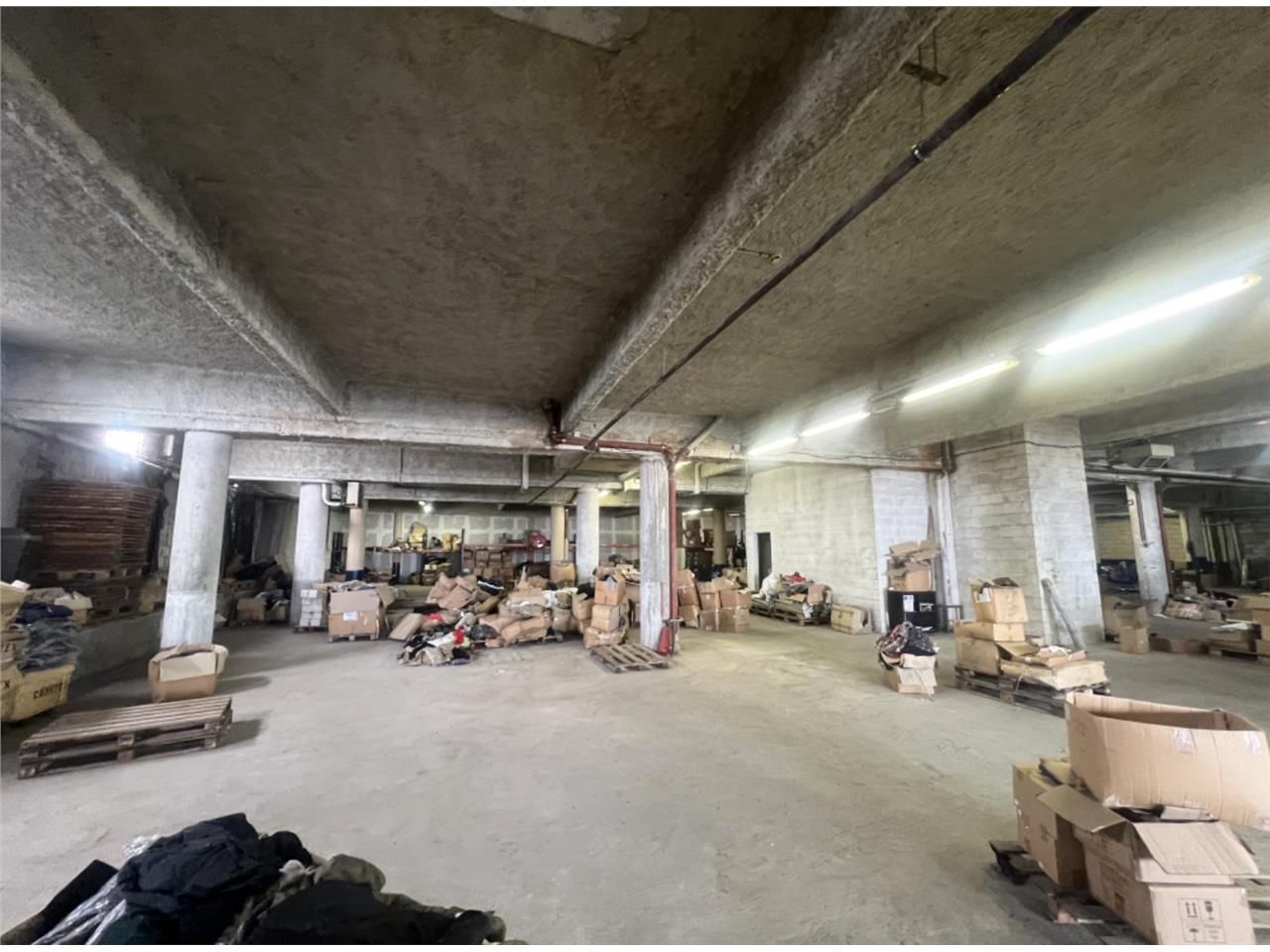 CBRE vous propose à vendre ou à louer, un entrepô