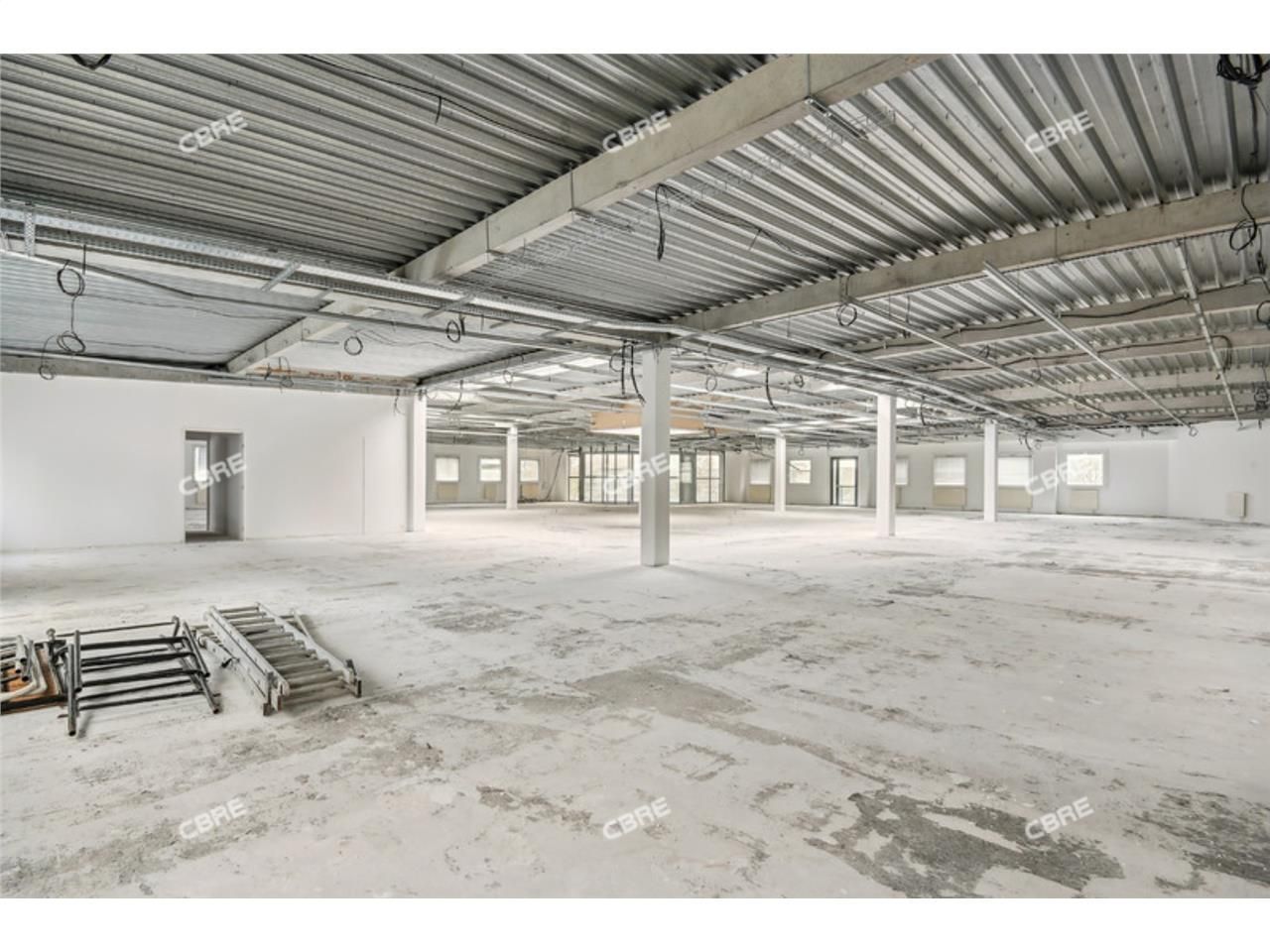 A LOUER - CBRE vous propose  sur la commune de Ma