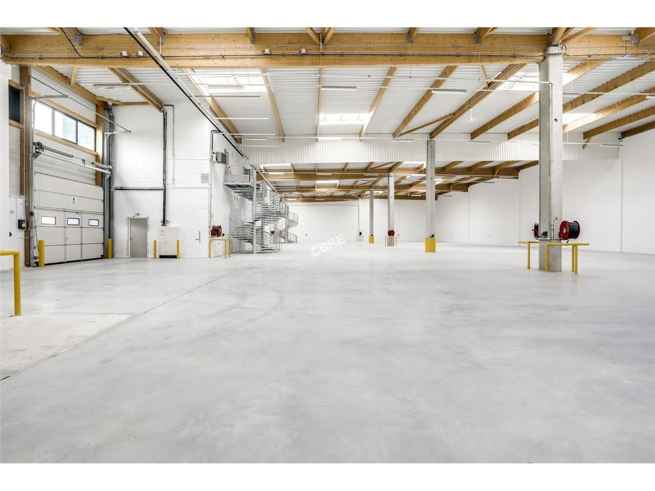 A LOUER - CBRE vous propose sur la commune d'Orly