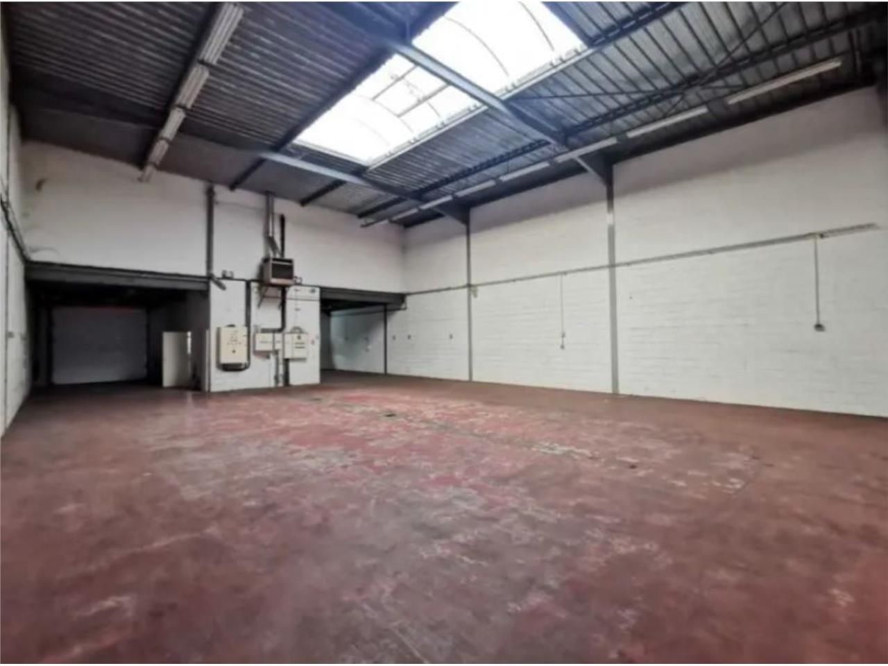 LOGISTIQUE URBAINE - CBRE vous propose à louer, u