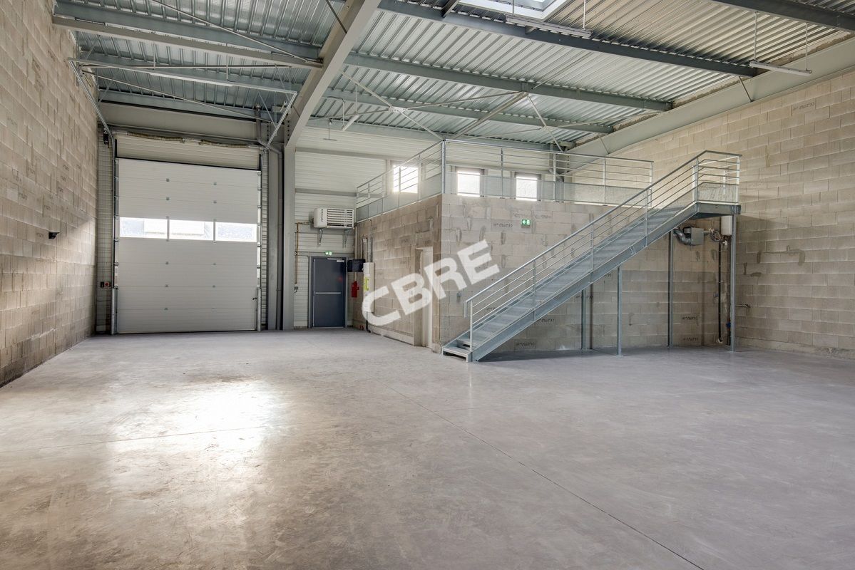 A LOUER - CBRE vous propose un Parc d'activité ne