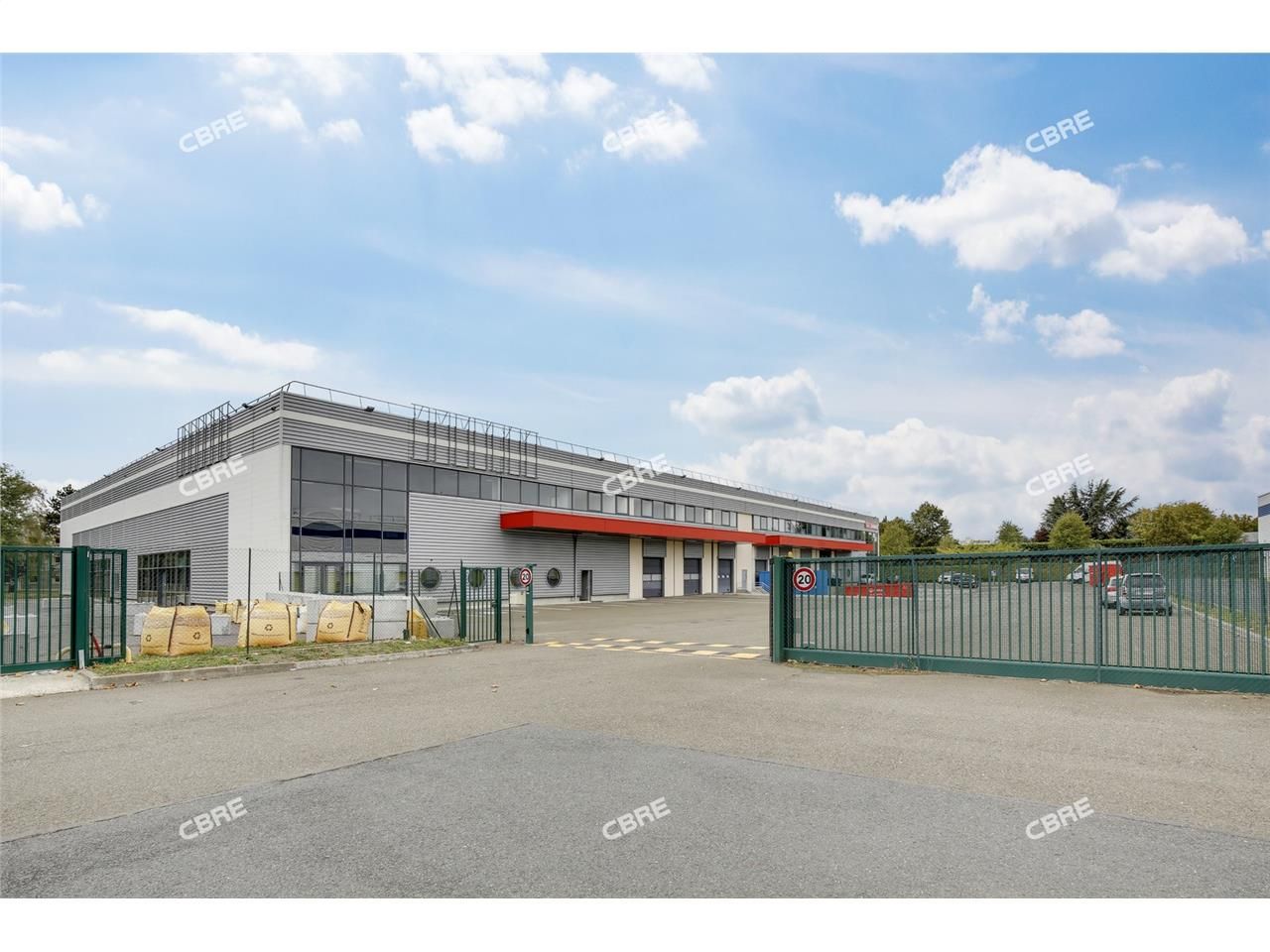 CBRE vous propose à louer, un entrepôt/local d'ac