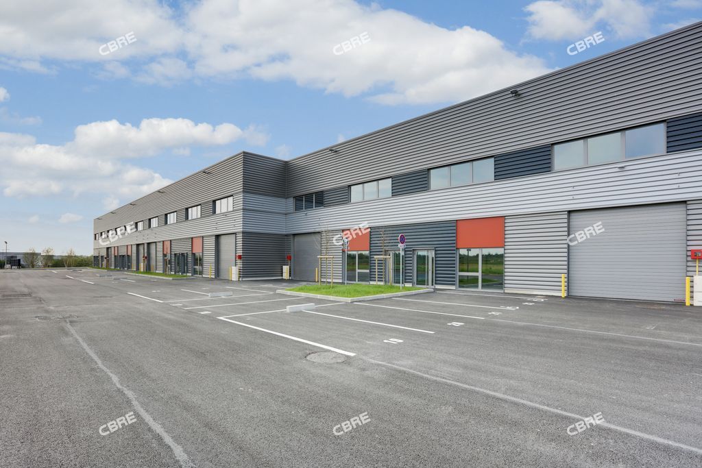 À LOUER - CBRE vous propose sur la commune du Thi