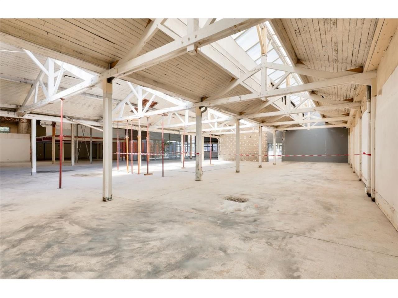 LOGISTIQUE URBAINE - CBRE vous propose à louer, u