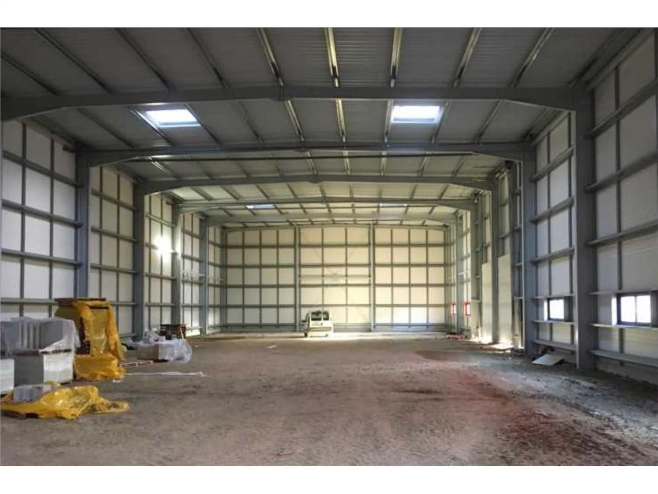 A VENDRE - CBRE vous propose sur la commune de Br